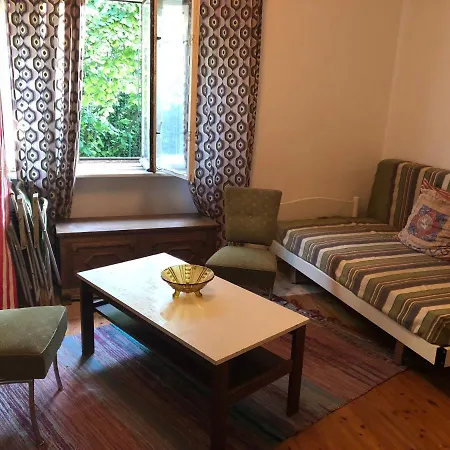Holiday home Toparti Kertes Nyaralo